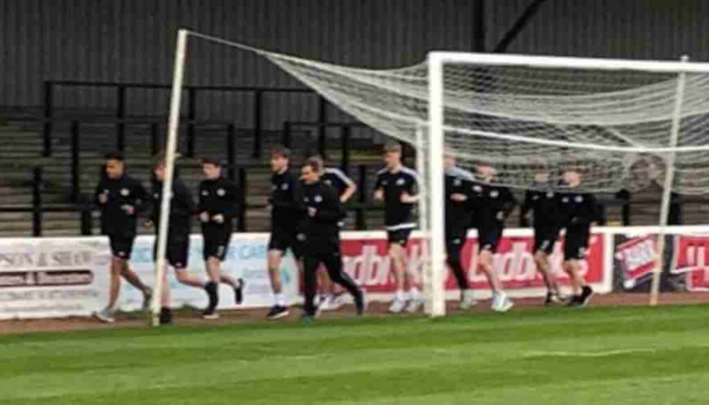 17's team warm up vs Celtic