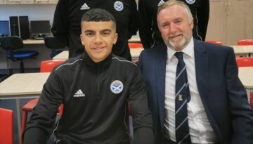 Reiss Signing